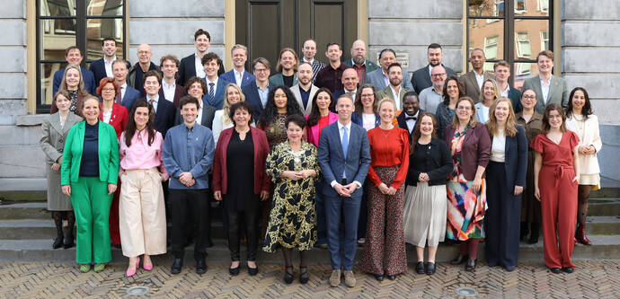 gemeenteraad voor het stadhuis