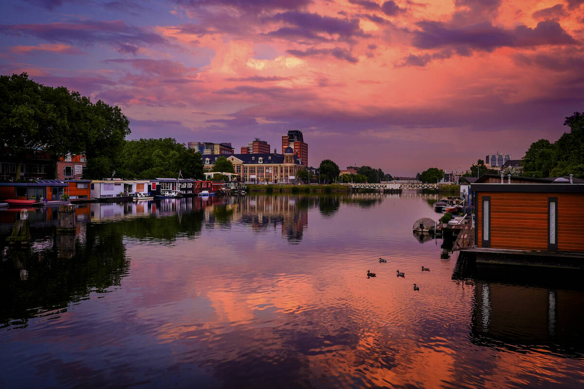 Bij het Merwedekanaal