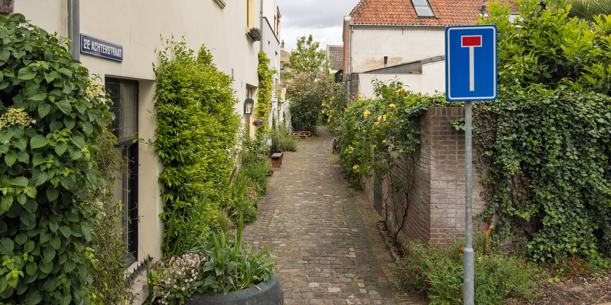 Link naar foto in Flickr: zicht op de 2e Achterstraat.