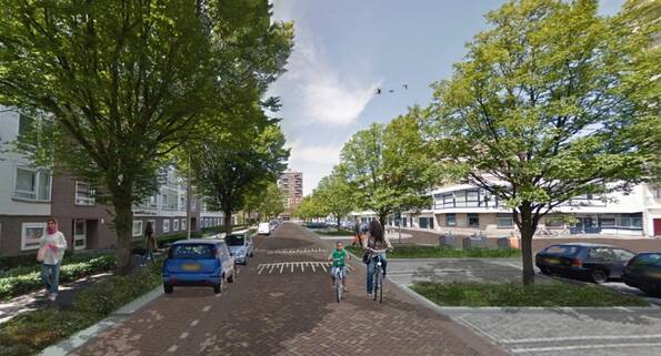 Een ontwerp van de Livingstonelaan in de nieuwe situatie: een groene straat met rode klinkers.