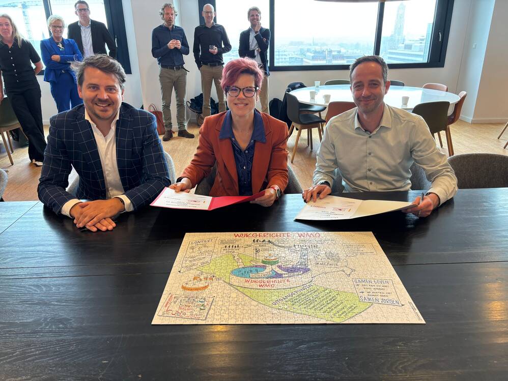 Wethouders Van der Graaf en Voortman tekenen overeenkomst met Viantis