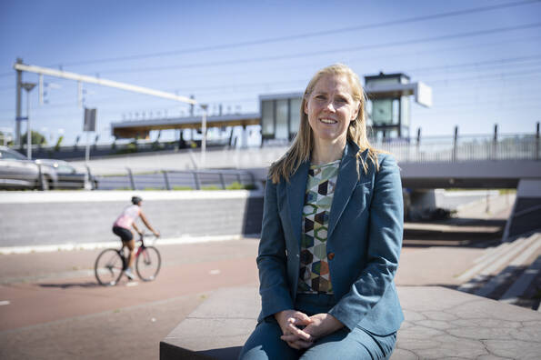 open een grotere foto van wethouder Lot van Hooijdonk