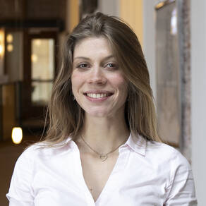 Naar de persoonlijke pagina van Summer Joy Cox