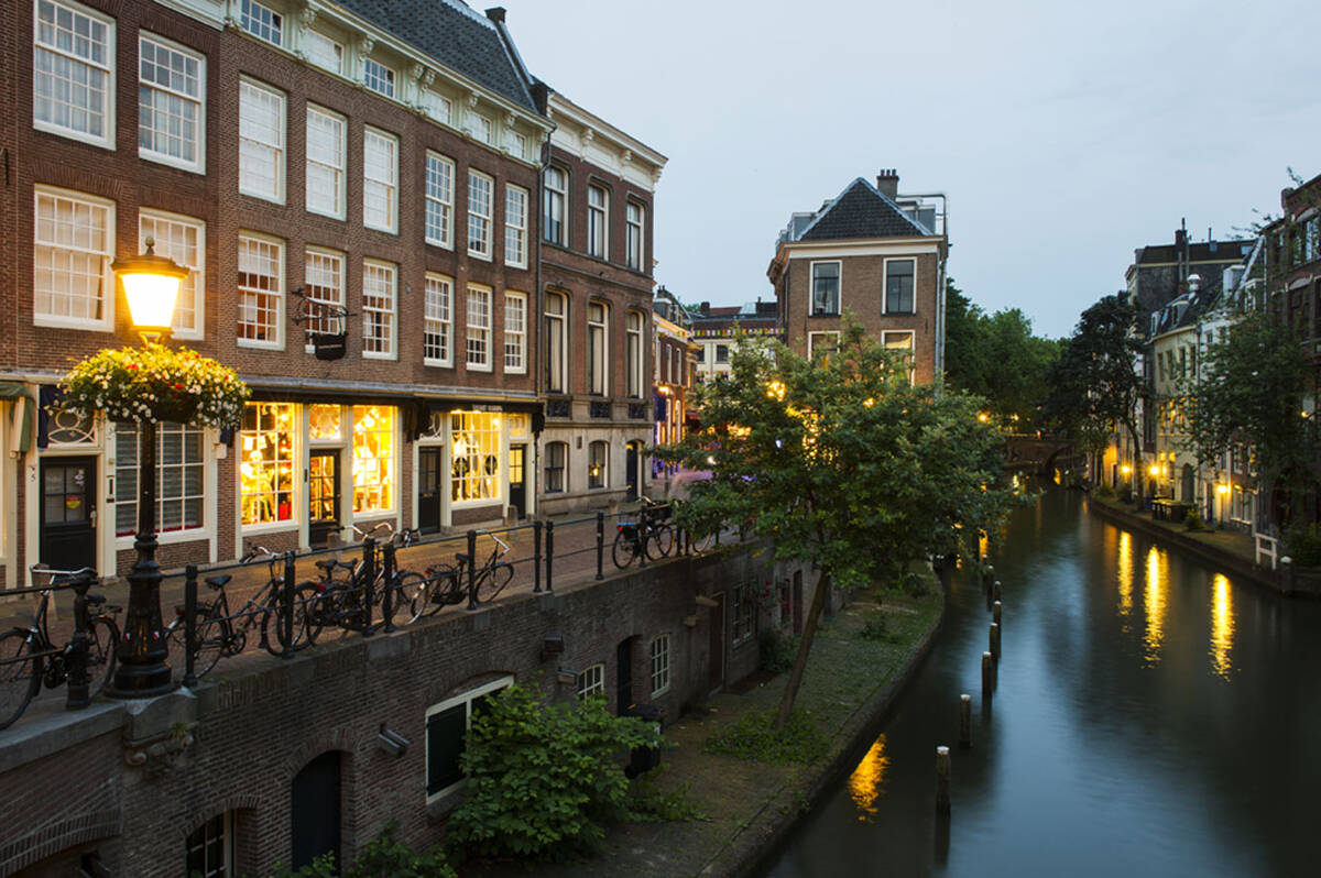 Lichte Gaard-Donkere Gaard, 't Wed Utrecht centrum in de ochtend
